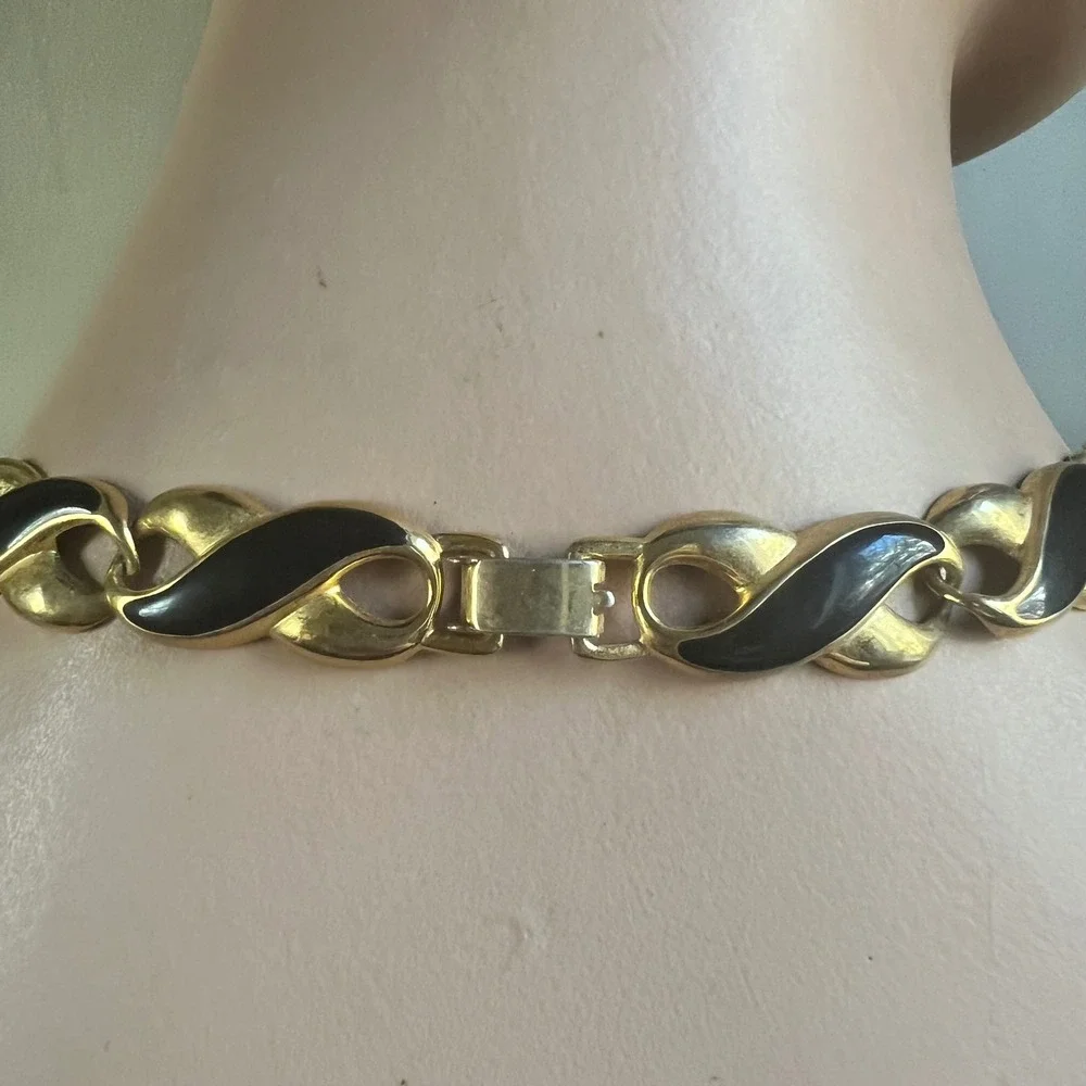 Vintage‎ Gold Tone Black Enamel Swirl Link Collar Choker Necklace Minimalist 80s